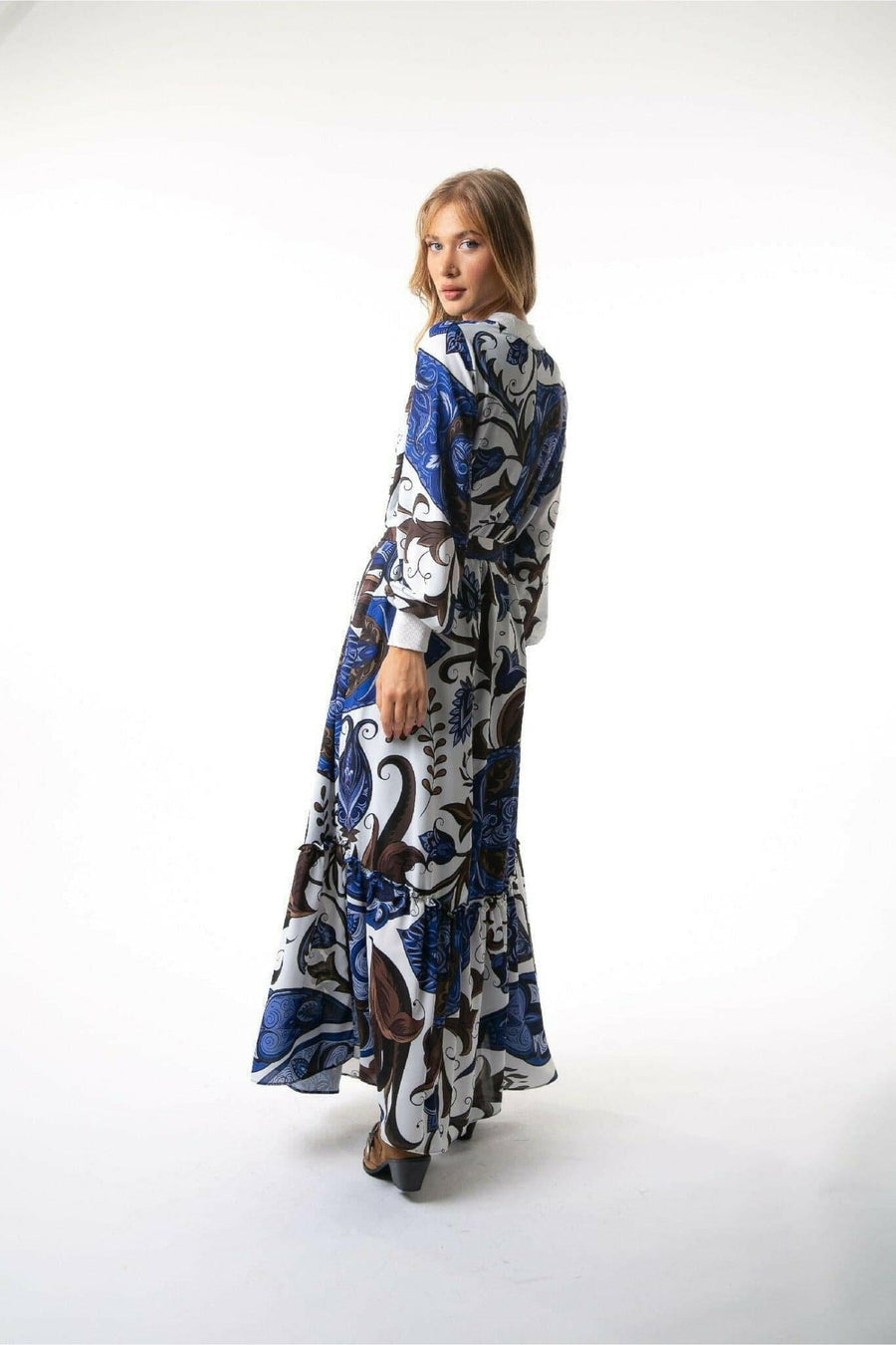 Nuri Maxi Dress with Long Sleeve - Glamourous Grace