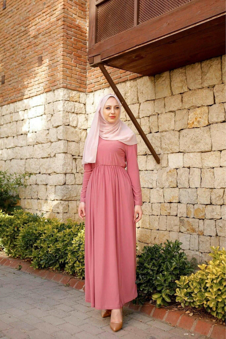 ByBaano Joanna Maxi Dress with side pocket, lightweight flowy fabric, and sleeveless design for casual summer wear.