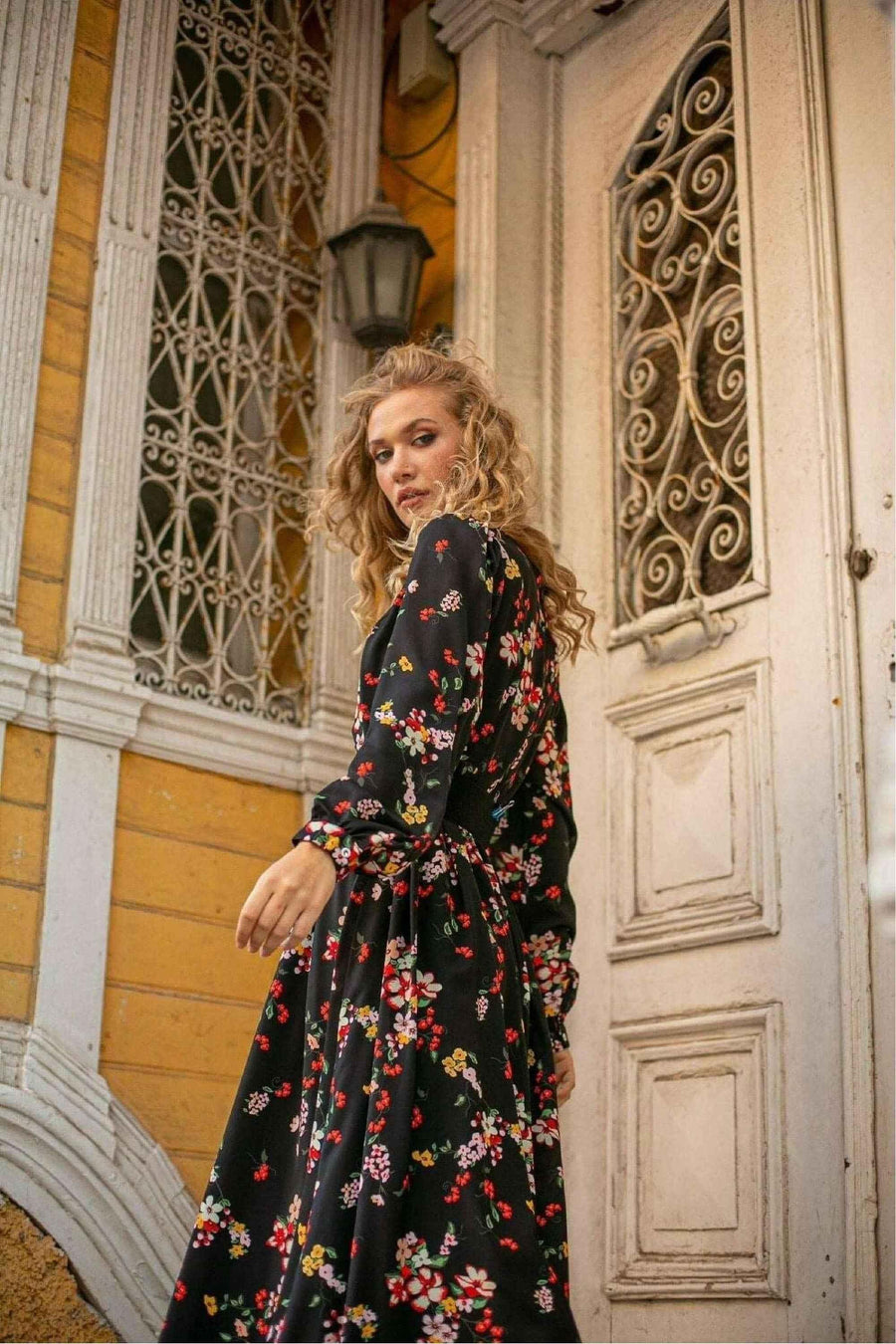 Kelsi Floral Long Maxi Dress with Long Sleeves - Glamourous Grace