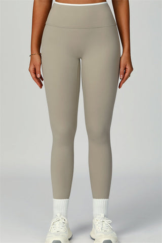 The Quest Sports Bra Leggings 2-Piece Set