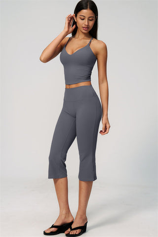 The Zura Capri Leggings