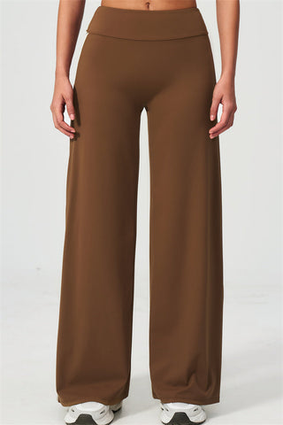 The Breathe T-shirt Straight Leg Pants 2-Piece Set