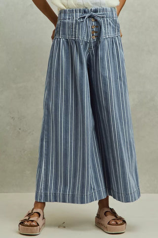 SO ME Mid Rise Stripe Denim Washed Pleat Wide Leg Pants - Glamourous Grace