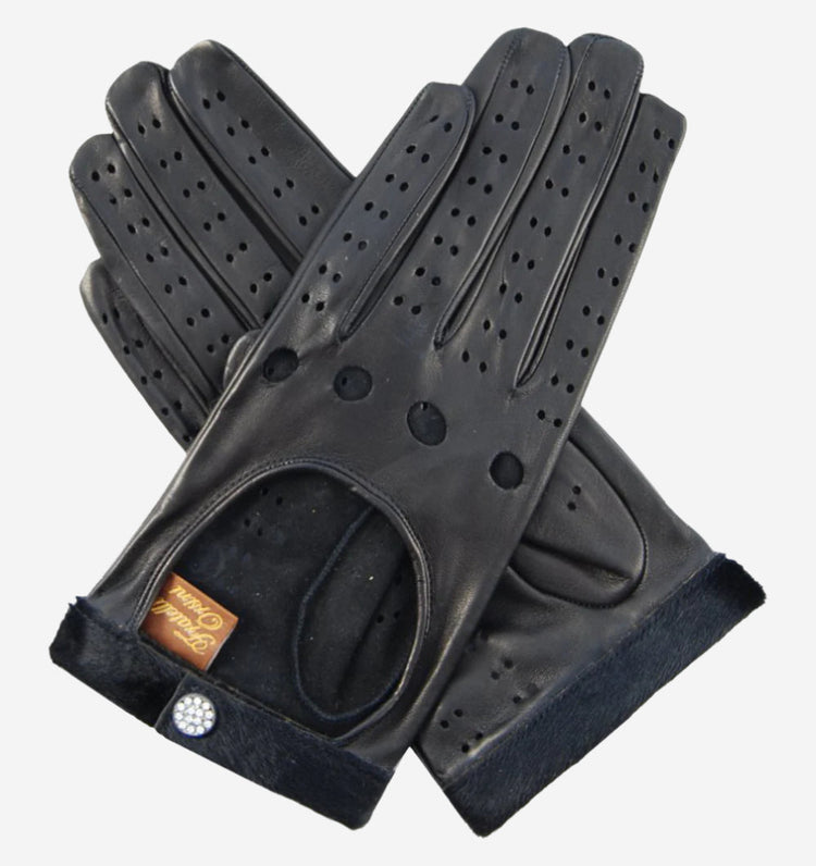 CD4201 (black) - Women’s elegant Italian lambskin driving gloves - Glamourous Grace