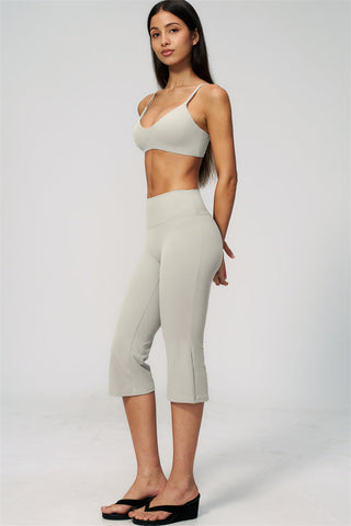 The Zura Capri Leggings