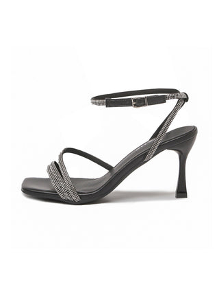 Chloe | Black - Glamourous Grace