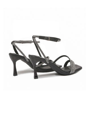 Chloe | Black - Glamourous Grace