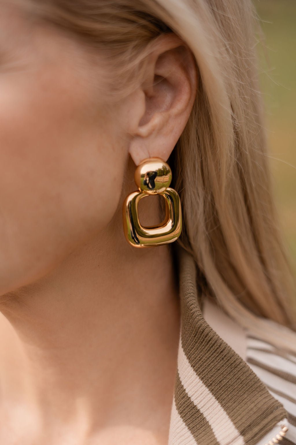 Coco Earring - Glamourous Grace