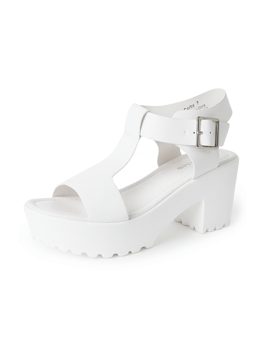 Corby | White - Glamourous Grace