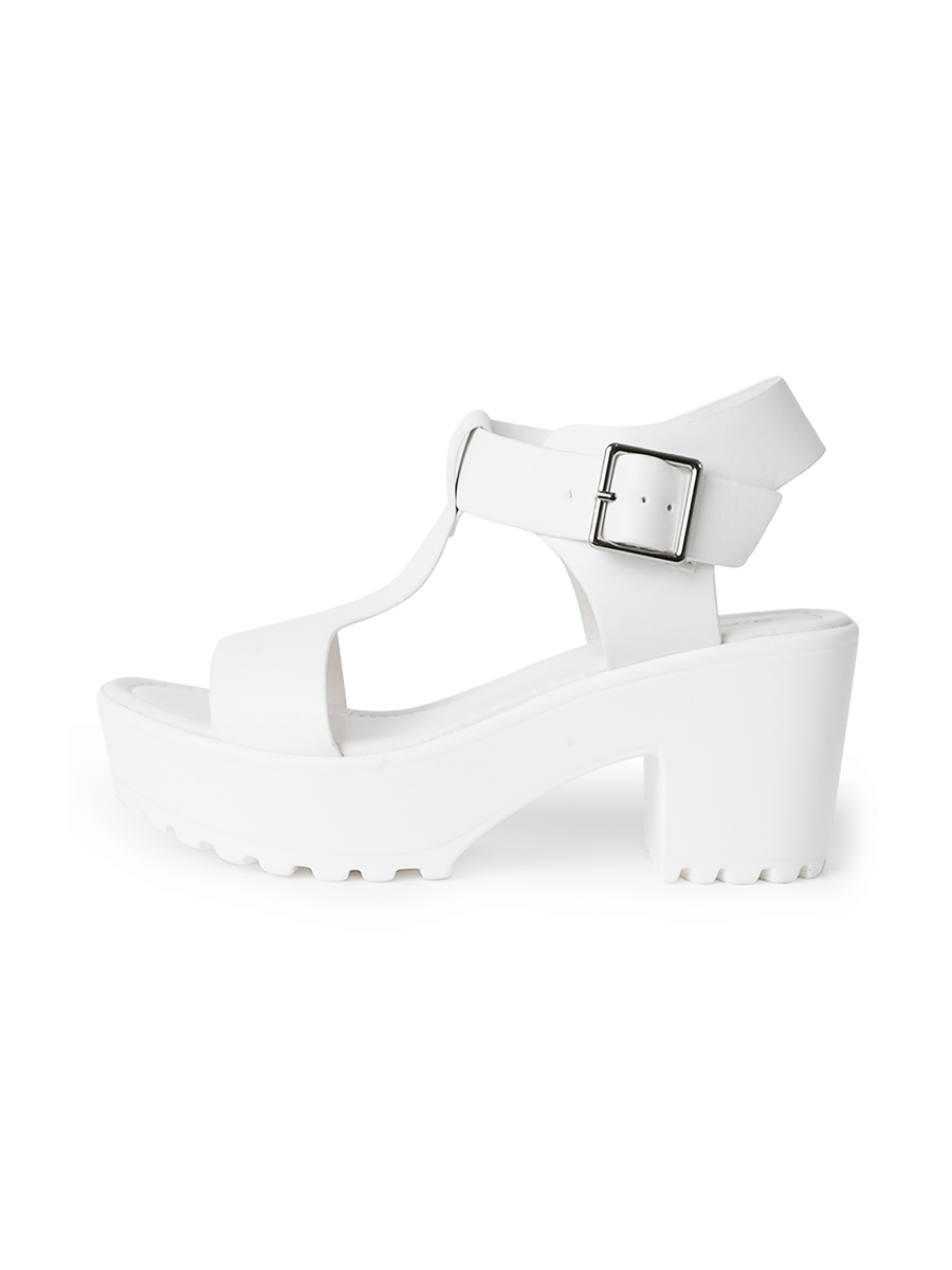 Corby | White - Glamourous Grace