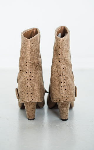 Cowgirl Star Booties in Taupe - Glamourous Grace