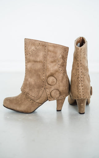 Cowgirl Star Booties in Taupe - Glamourous Grace
