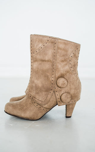 Cowgirl Star Booties in Taupe - Glamourous Grace