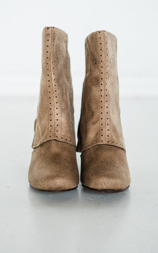 Cowgirl Star Booties in Taupe - Glamourous Grace