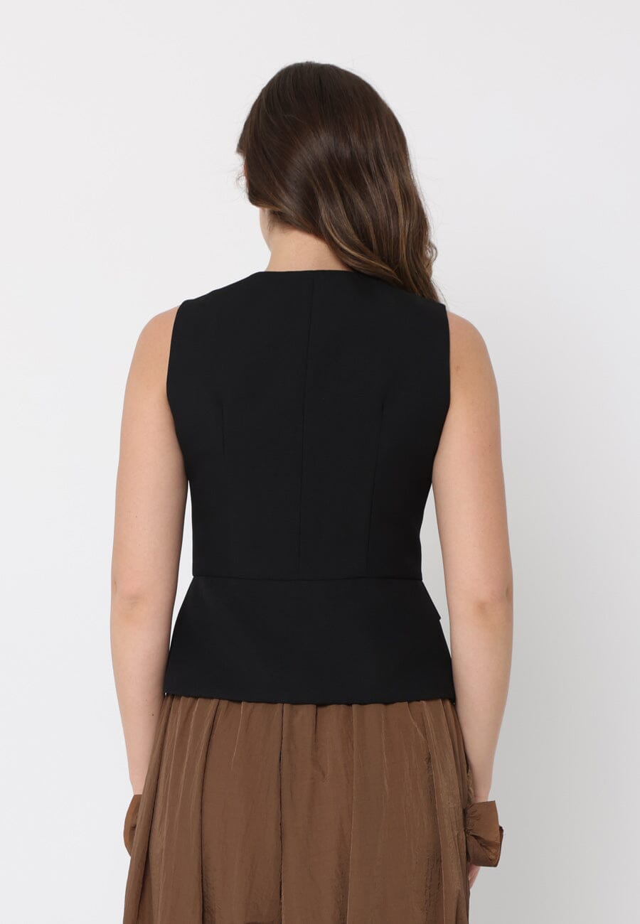 Crew Neck Front Pockets Vest - Glamourous Grace