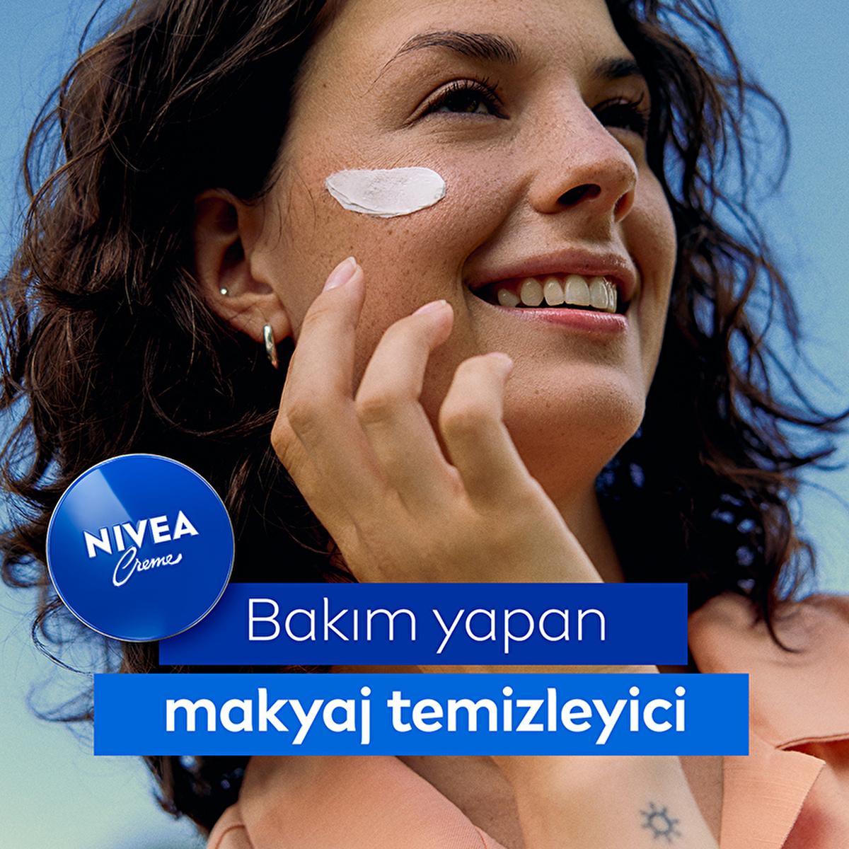 NIVEA Creme Moisturizing Cream - Long-Lasting Hydration for Dry Skin, Face and Body Moisturizer, 250ml - Glamourous Grace