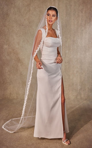 Flower Lace Bridal Veil- D216 - Glamourous Grace