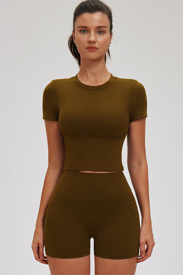 The Svelte T-shirt Shorts 2-Piece Set - Glamourous Grace