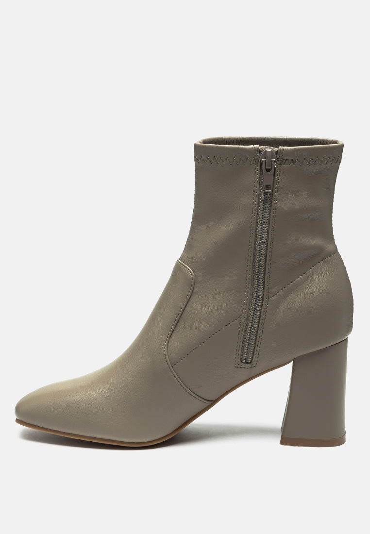 Daffofil Block Heeled Ankle Boots - Glamourous Grace