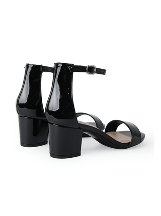 Daisy | Black Patent - Glamourous Grace