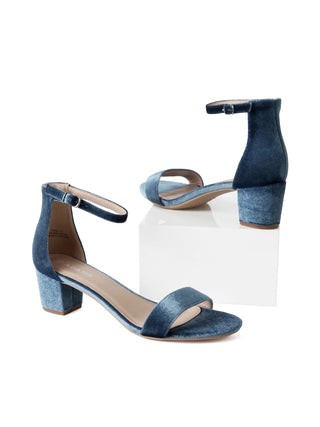 Daisy | Sky Blue Velvet - Glamourous Grace