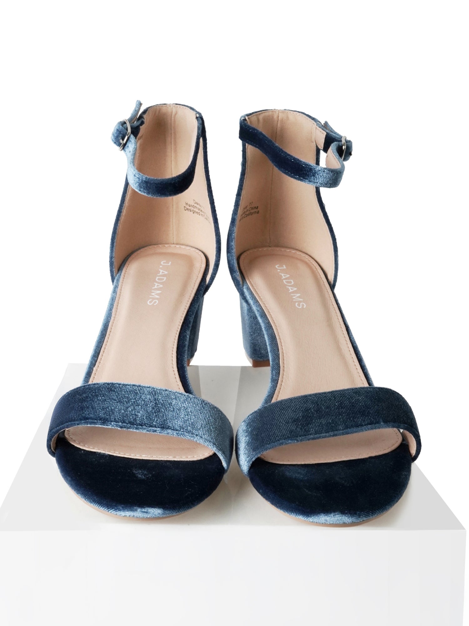 Daisy | Sky Blue Velvet - Glamourous Grace