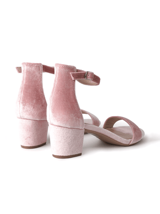 Daisy | Pink Velvet - Glamourous Grace