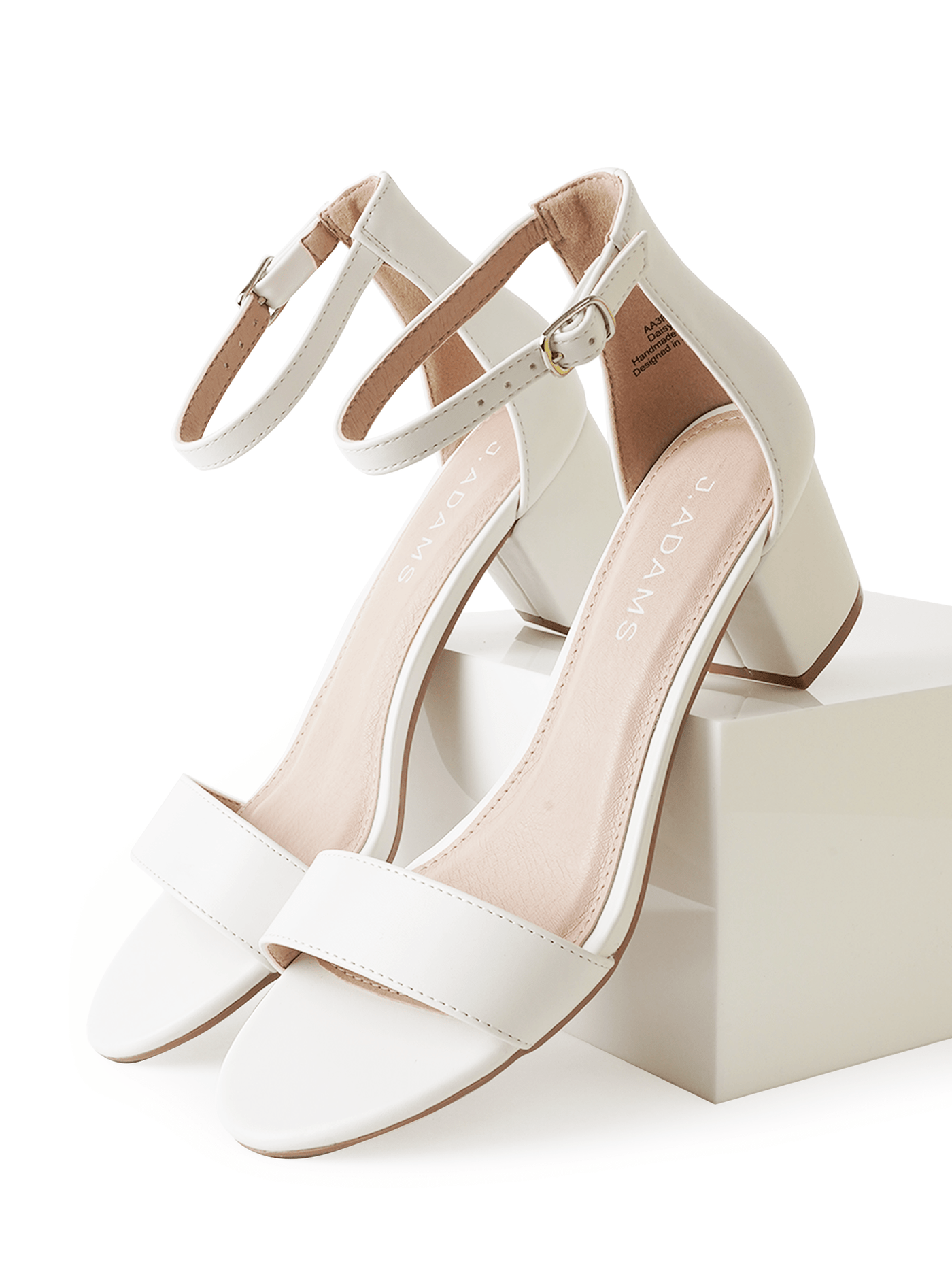 Daisy | White - Glamourous Grace LLC