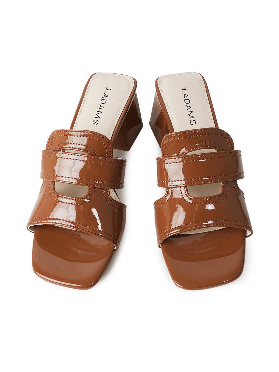 Deborah | Caramel Patent - Glamourous Grace