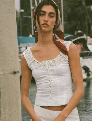 Decolletage Top - Glamourous Grace