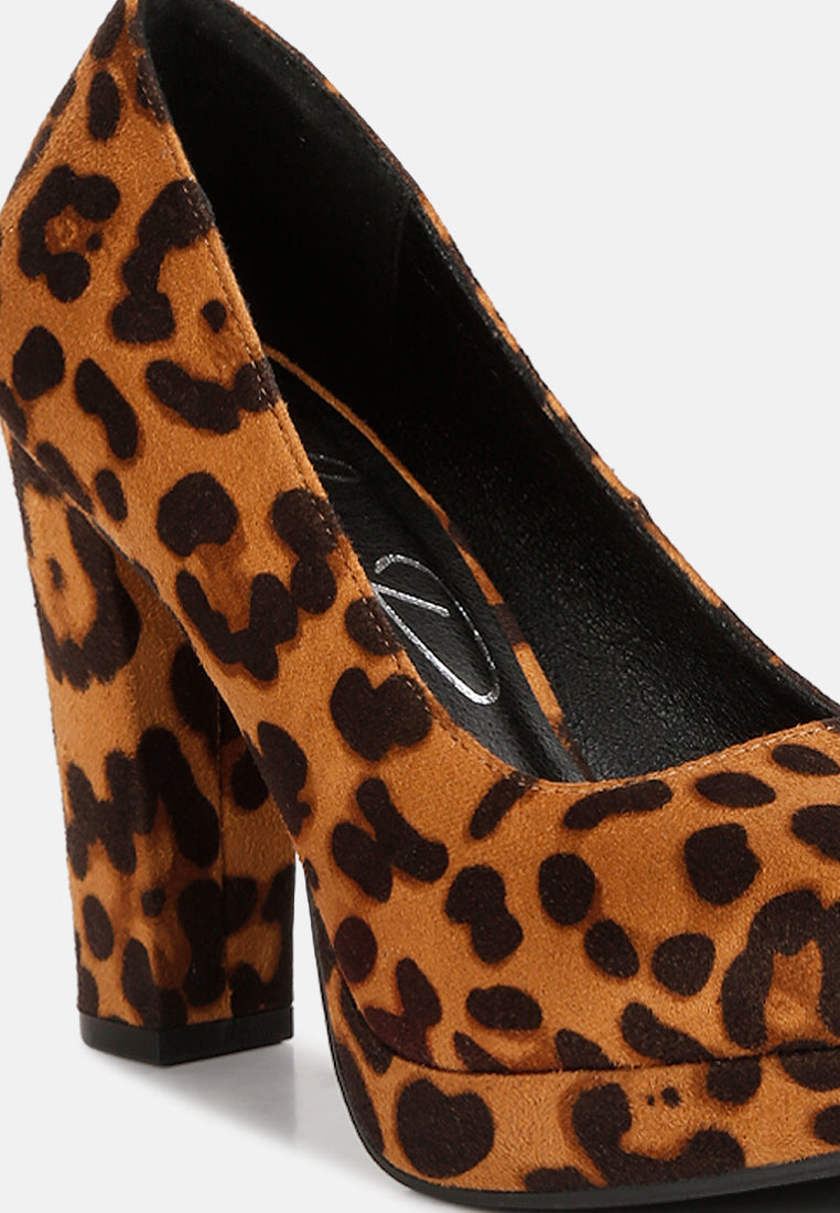 Delia Seude Block Heel Pumps - Glamourous Grace