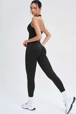 The Whim Sports Bra Leggings 2-Piece Set