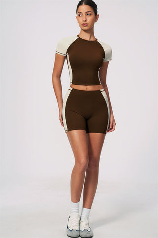 The Sandstone T-shirt Shorts 2-Piece Set