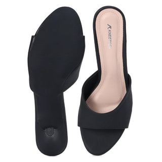 Velina – Black Kitten Heels