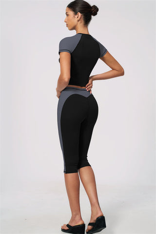 The Sandstone T-shirt Capri Leggings 2-Piece Set