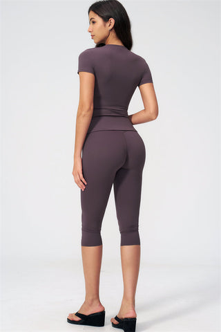 The Twirl T-shirt Capri Leggings 2-Piece Set