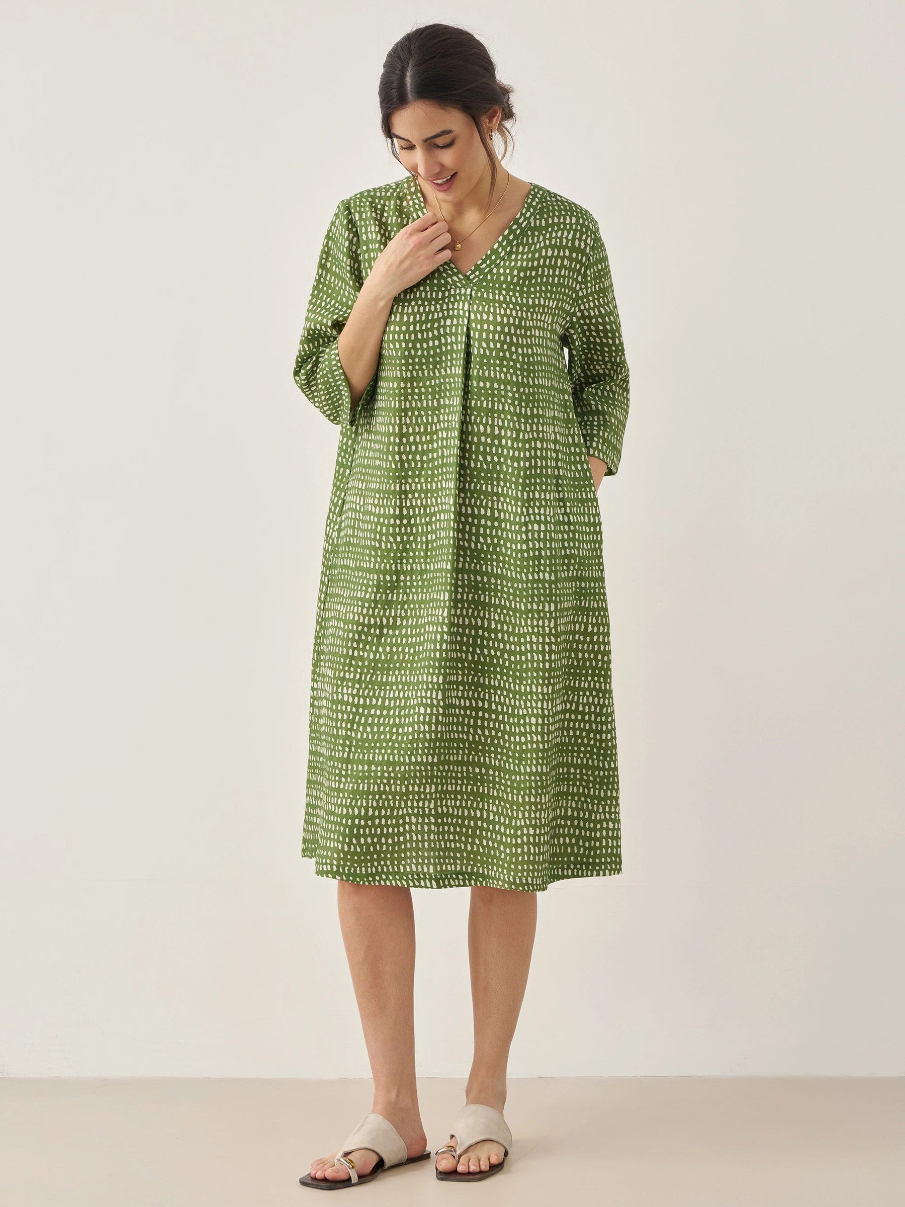 100% Linen V-Neck Dot Midi Dress LIRA - Glamourous Grace