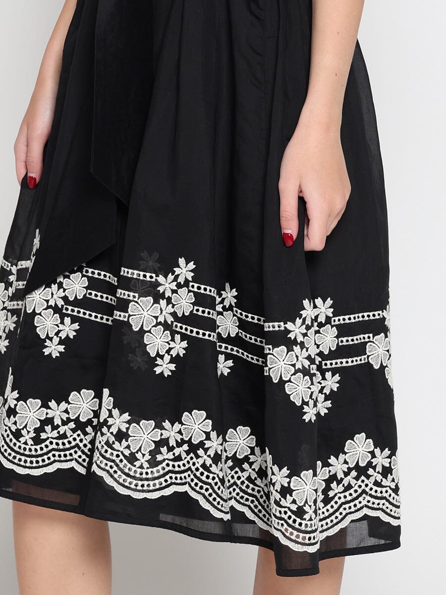 Embroidered sleeve &skirt bottom puff sleeve dress - Glamourous Grace
