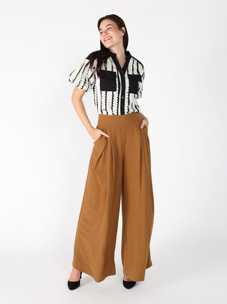 Emroidered Band V-Neck Puffed Sleeve Top