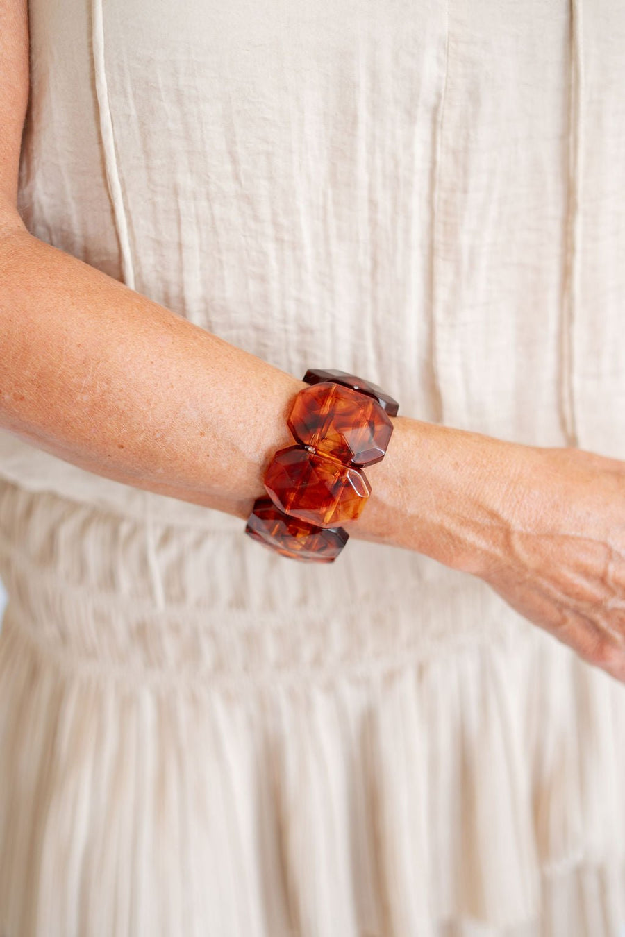 Esme Acrylic Stretchy Cuff Bracelet - Glamourous Grace