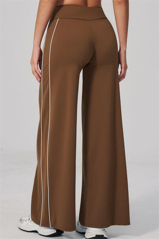 The Breathe Sports Bra Straight Leg Pants 2-Piece Set