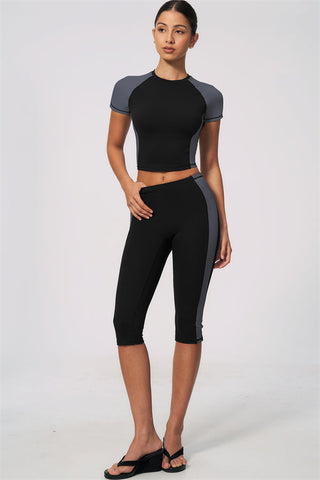 The Sandstone T-shirt Capri Leggings 2-Piece Set