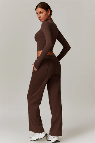 The Motion Crop Top Sweatpants 2-Piece Set