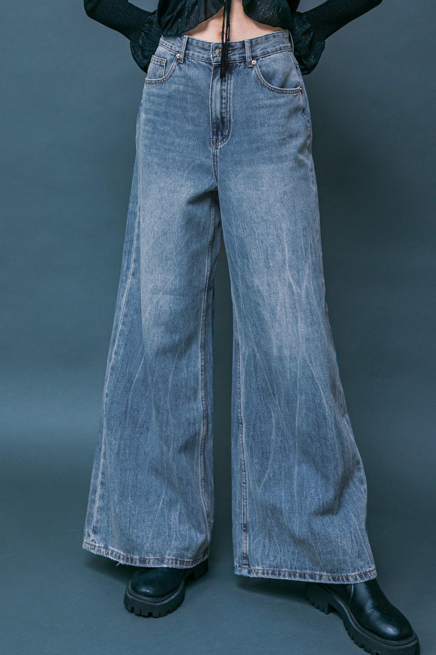 DARING TREND WASHED DENIM PANTS - Glamourous Grace