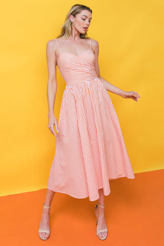 WEEKEND FESTIVALS WOVEN MIDI DRESS - Glamourous Grace