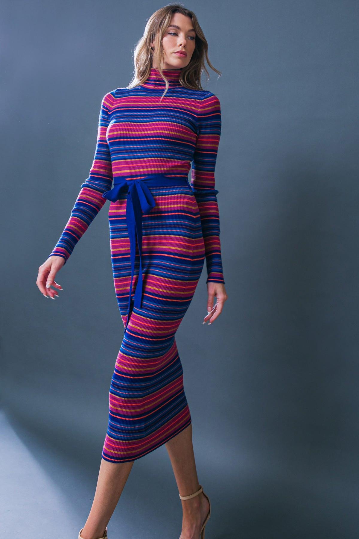 NOTEWORTHY SHINE SWEATER MIDI DRESS - Glamourous Grace