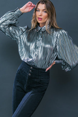 RUNWAY TREND FOILED TOP - Glamourous Grace