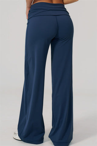 The Daring Sports Bra Straight Leg Pants 2-Piece Set