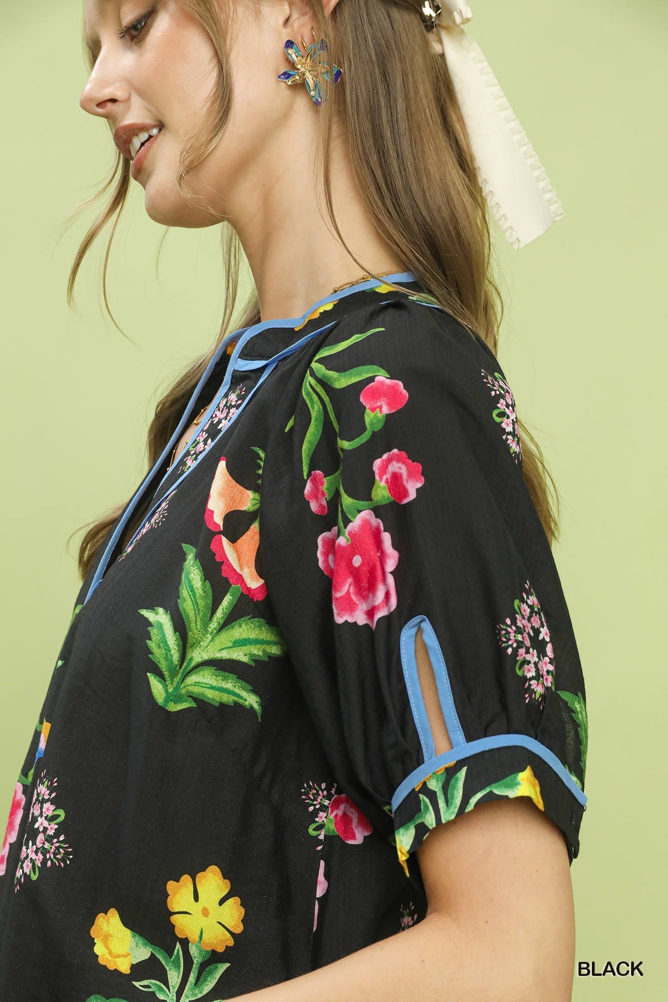 Umgee Botanical Print Contrast Trim Button Blouse - Black Sz L - Glamourous Grace
