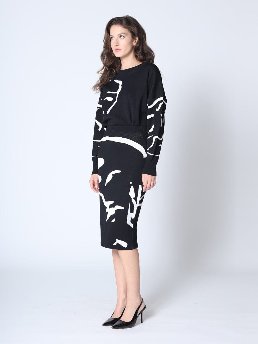 Face-Line Printing Bodycon Knit Skirt w/Back Slit - Glamourous Grace